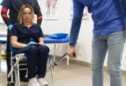 Galeria | WUMed | Ćwiczenia studentów ratownictwa medycznego | Zdjęcie: 4