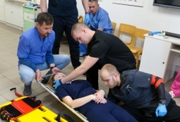 Galeria | WUMed | Ćwiczenia studentów ratownictwa medycznego | Zdjęcie: 11