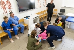 Galeria | WUMed | Ćwiczenia studentów ratownictwa medycznego | Zdjęcie: 16