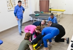 Galeria | WUMed | Ćwiczenia studentów ratownictwa medycznego | Zdjęcie: 20