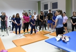 Galeria | WUMed | Poród to ruch - warsztaty dla studentów położnictwa i fizjoterapii | Zdjęcie: 9