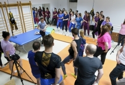 Galeria | WUMed | Poród to ruch - warsztaty dla studentów położnictwa i fizjoterapii | Zdjęcie: 13
