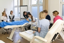 Galeria | WUMed | Zaawansowane techniki peeling'u - warsztaty dla studentów kosmetologii | Zdjęcie: 5
