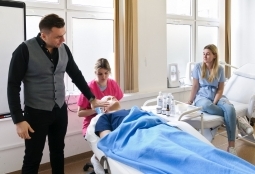 Galeria | WUMed | Zaawansowane techniki peeling'u - warsztaty dla studentów kosmetologii | Zdjęcie: 16