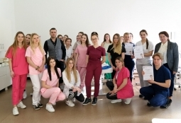 Galeria | WUMed | Zaawansowane techniki peeling'u - warsztaty dla studentów kosmetologii | Zdjęcie: 51
