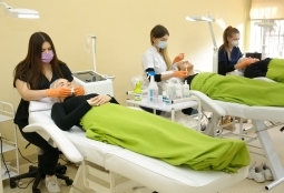 Galeria | WUMed | Kosmetologia - ćwiczenia praktyczne | Zdjęcie: 8