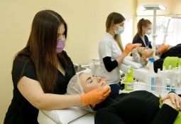 Galeria | WUMed | Kosmetologia - ćwiczenia praktyczne | Zdjęcie: 9